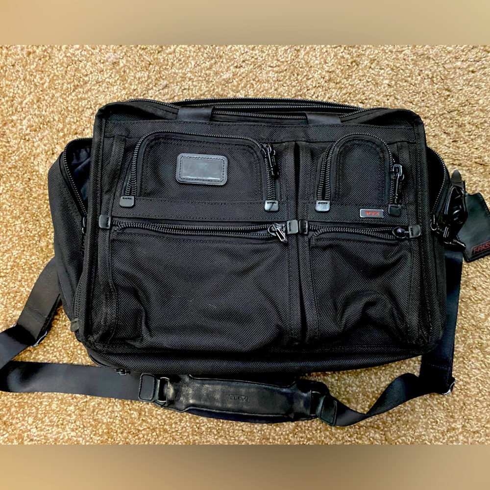 Tumi ALPHA Expandable Organizer Laptop Brief